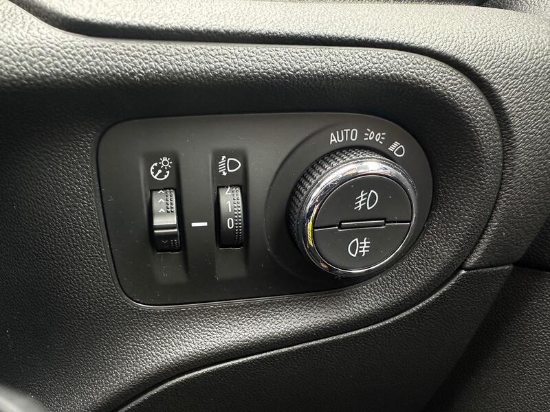 VAUXHALL GRANDLAND X