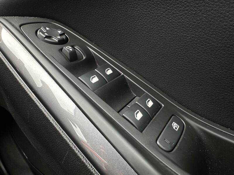 VAUXHALL GRANDLAND X