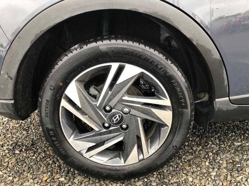 HYUNDAI BAYON