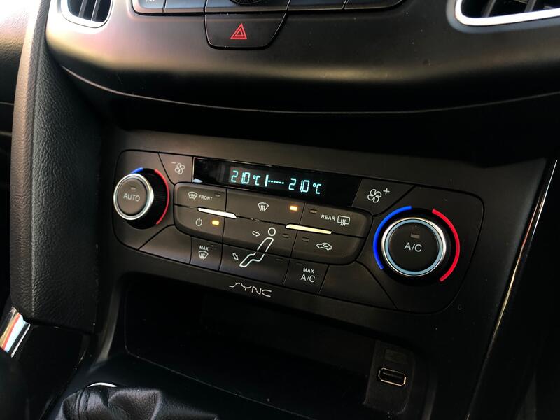FORD FOCUS
