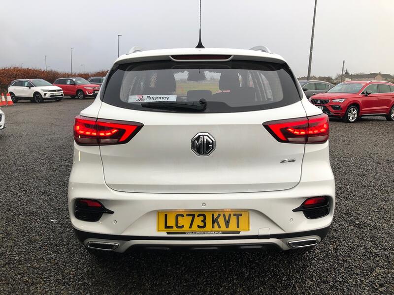 MG ZS