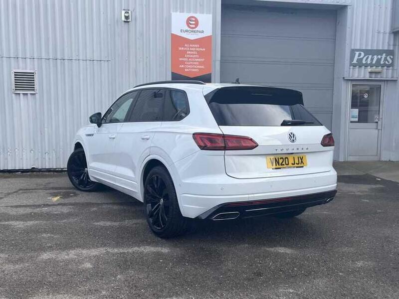 VOLKSWAGEN TOUAREG