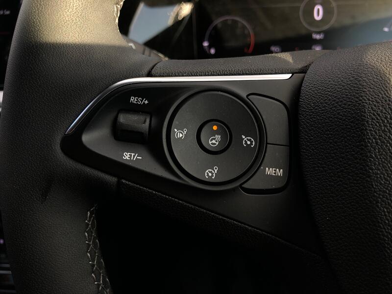 VAUXHALL GRANDLAND X