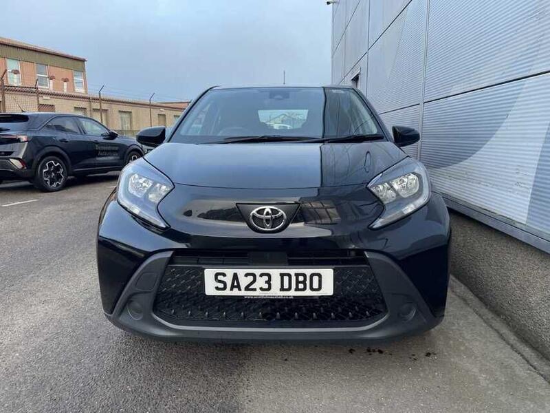 TOYOTA AYGO X